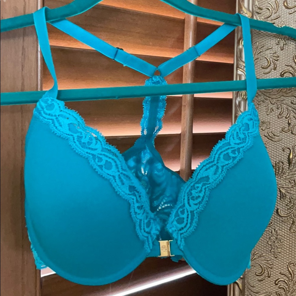 Beautiful Racerback ☺️ NATORI BRA💕